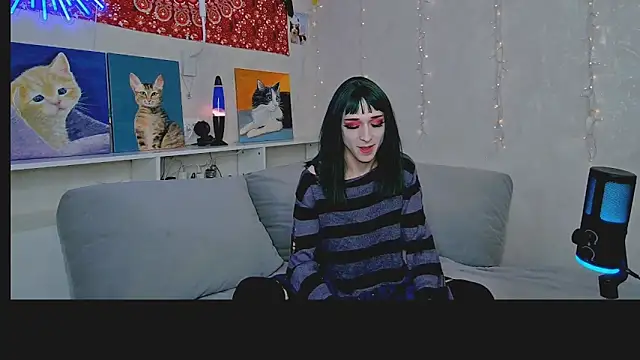 whoalexxa online show from 17, 11, 2025