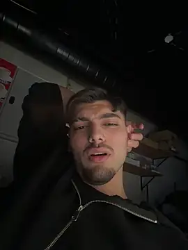 Snapshot of emir343475 chatting on 16, 10, 2025 emir343475 online show from 16, 10, 2025