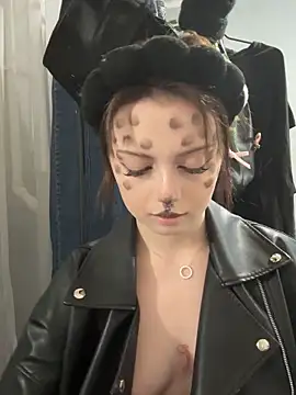 AnmiXHot online show from 21, 10, 2025