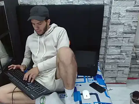 Snapshot of pether_hairy chatting on 4, 11, 2025 pether hairy online show from 4, 11, 2025