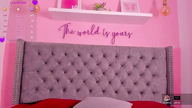 Sophiia 77 online show from 18, 3, 2026