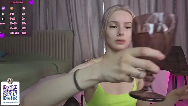 Snapshot of Sunshine_agata chatting on 18, 7, 2026 Sunshine agata online show from 18, 7, 2026