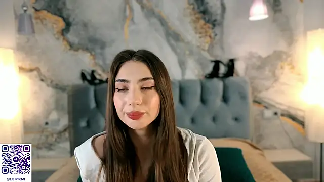 Chloewilldd online show from 30, 10, 2025