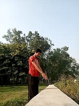 Snapshot of maxmishra18 chatting on 23, 10, 2025 maxmishra18 online show from 23, 10, 2025