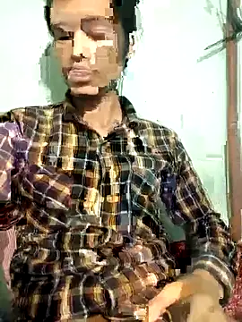 Snapshot of maxmishra18 chatting on 13, 11, 2025 maxmishra18 online show from 13, 11, 2025