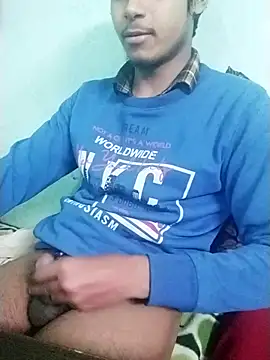 Snapshot of maxmishra18 chatting on 2, 12, 2025 maxmishra18 online show from 2, 12, 2025