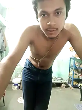 Snapshot of maxmishra18 chatting on 3, 12, 2025 maxmishra18 online show from 3, 12, 2025