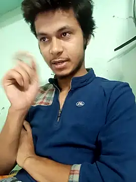 Snapshot of maxmishra18 chatting on 16, 12, 2025 maxmishra18 online show from 16, 12, 2025