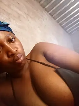 Bretbooty23 online show from 28, 10, 2025