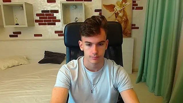 Snapshot of BradyFlint chatting on 13, 11, 2025 BradyFlint online show from 13, 11, 2025