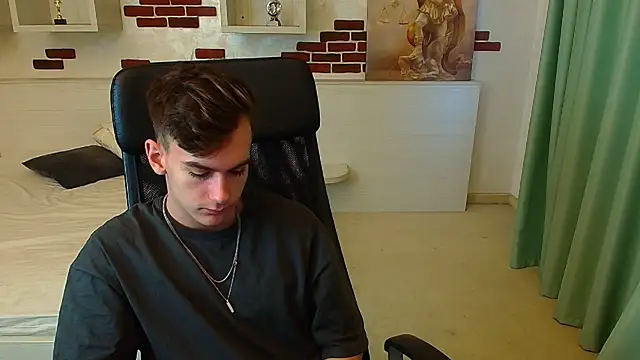 Snapshot of BradyFlint chatting on 22, 11, 2025 BradyFlint online show from 22, 11, 2025