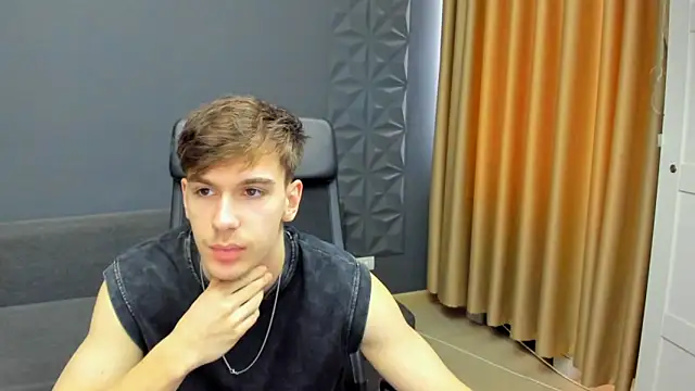 Snapshot of BradyFlint chatting on 4, 4, 2026 BradyFlint online show from 4, 4, 2026