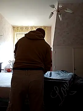 Snapshot of Ptitcouic chatting on 21, 10, 2025 Ptitcouic online show from 21, 10, 2025