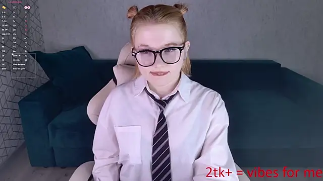 Snapshot of NayaValen chatting on 19, 6, 2026 NayaValen online show from 19, 6, 2026