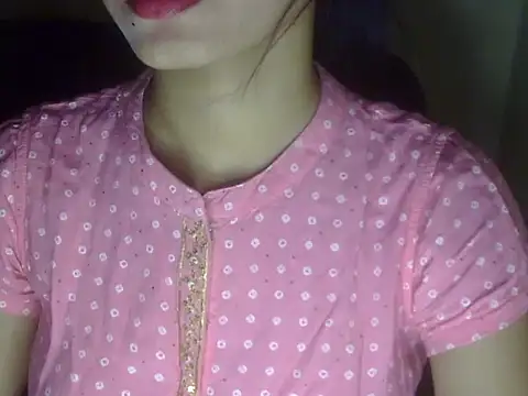 Snapshot of Shezi_N chatting on 3, 3, 2026 Shezi N online show from 3, 3, 2026