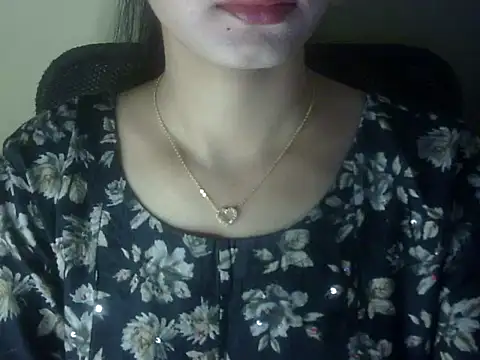 Snapshot of Shezi_N chatting on 6, 3, 2026 Shezi N online show from 6, 3, 2026