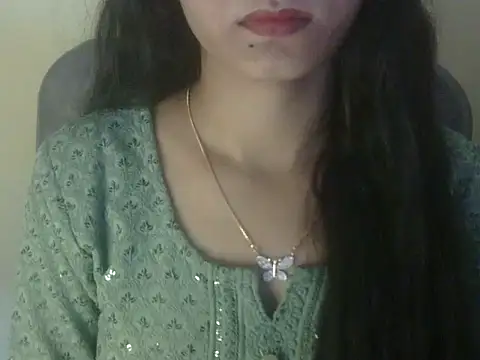 Snapshot of Shezi_N chatting on 10, 4, 2026 Shezi N online show from 10, 4, 2026