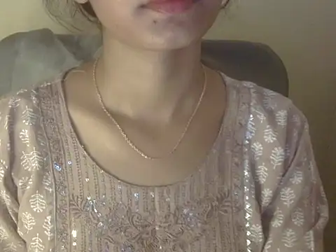 Snapshot of Shezi_N chatting on 12, 4, 2026 Shezi N online show from 12, 4, 2026