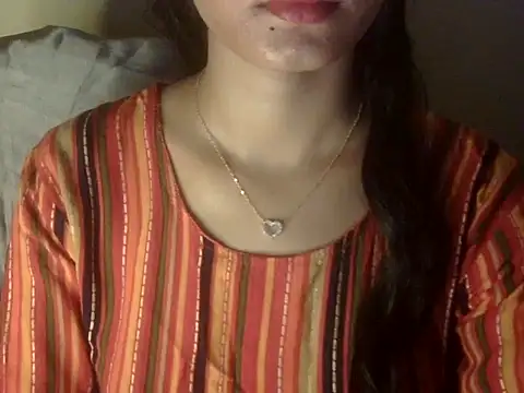 Snapshot of Shezi_N chatting on 13, 4, 2026 Shezi N online show from 13, 4, 2026