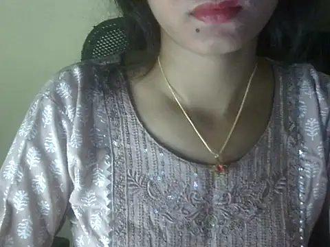 Snapshot of Shezi_N chatting on 20, 5, 2026 Shezi N online show from 20, 5, 2026