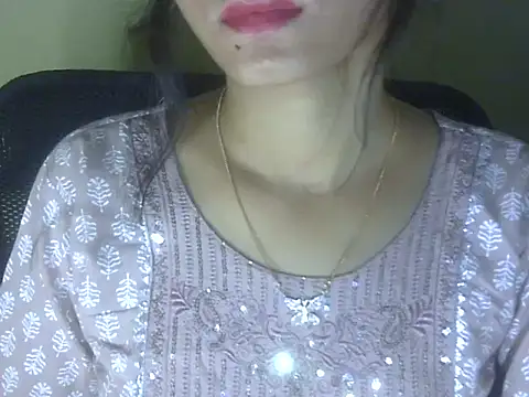 Snapshot of Shezi_N chatting on 28, 5, 2026 Shezi N online show from 28, 5, 2026