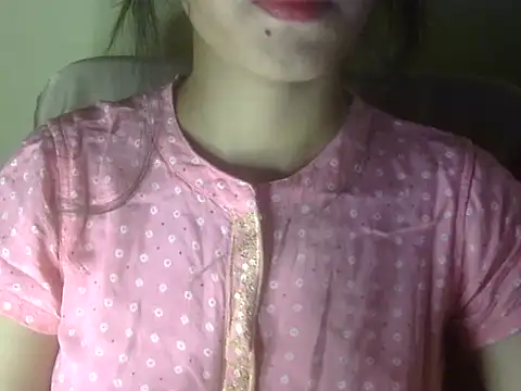 Snapshot of Shezi_N chatting on 31, 5, 2026 Shezi N online show from 31, 5, 2026