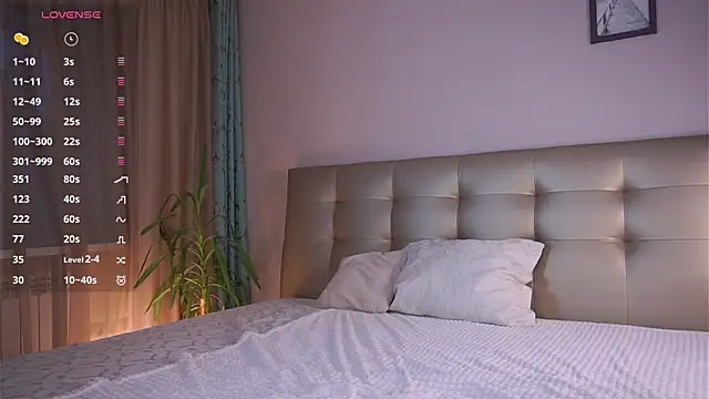 MayaHjelm online show from 10, 11, 2025