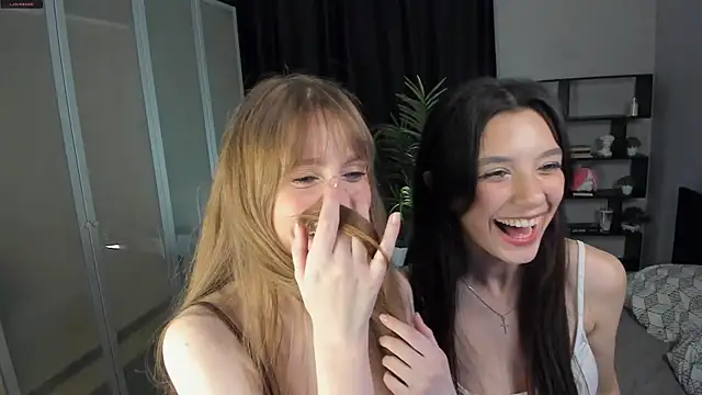 DemetraSadahiro online show from 18, 11, 2025