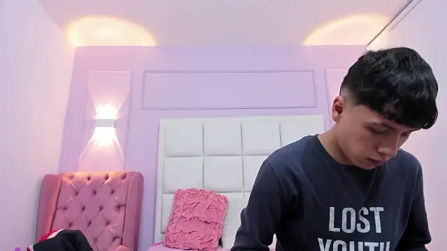 hoot booys  online show from 13, 2, 2026