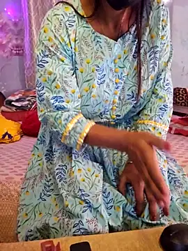 Snapshot of Desi_Maya69 chatting on 3, 3, 2026 Desi Maya69 online show from 3, 3, 2026