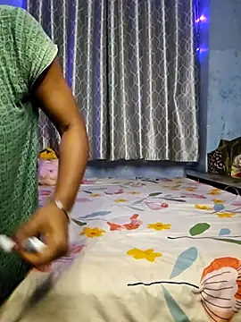 Snapshot of Desi_Maya69 chatting on 1, 5, 2026 Desi Maya69 online show from 1, 5, 2026