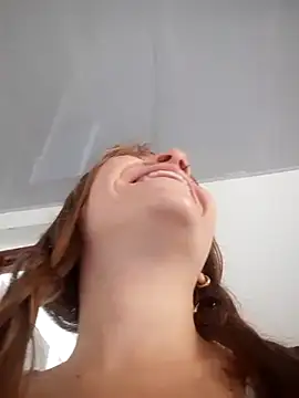 Snapshot of bambiluly chatting on 20, 10, 2025 bambiluly online show from 20, 10, 2025