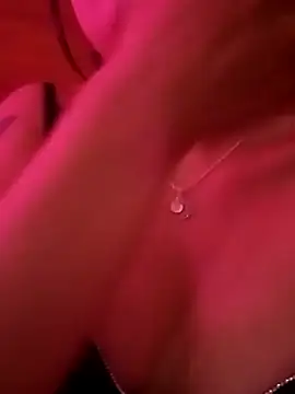 petite coral online show from 6, 3, 2026