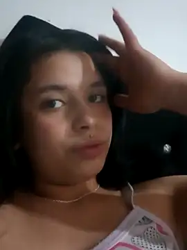 petite coral online show from 7, 3, 2026