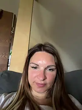kinkysarahx online show from 13, 5, 2026