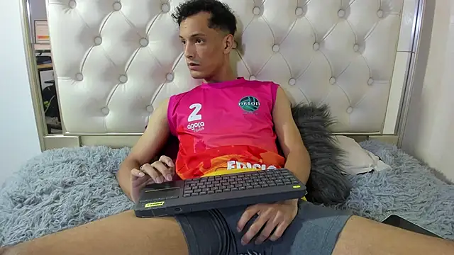 IM MaxPassion online show from 19, 10, 2025