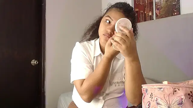 Snapshot of miel_alisha chatting on 17, 1, 2026 miel alisha online show from 17, 1, 2026