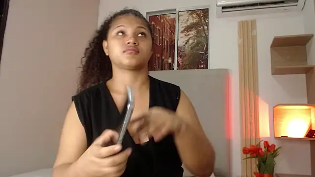 Snapshot of miel_alisha chatting on 1, 2, 2026 miel alisha online show from 1, 2, 2026