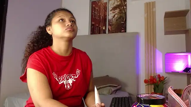 Snapshot of miel_alisha chatting on 7, 2, 2026 miel alisha online show from 7, 2, 2026