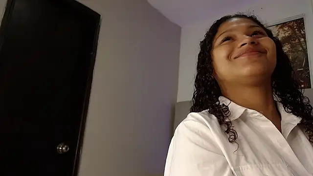 Snapshot of miel_alisha chatting on 27, 2, 2026 miel alisha online show from 27, 2, 2026