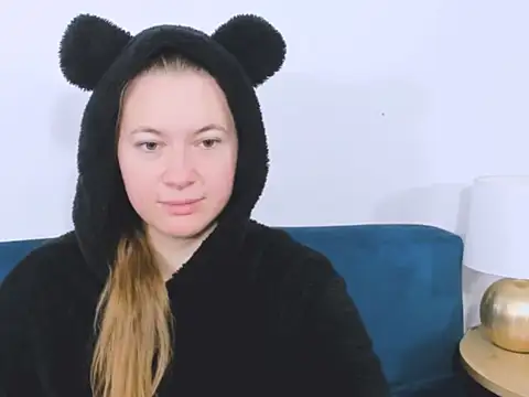 LeaNaughty online show from 15, 12, 2025