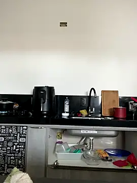 NatashaAzura online show from 18, 11, 2025