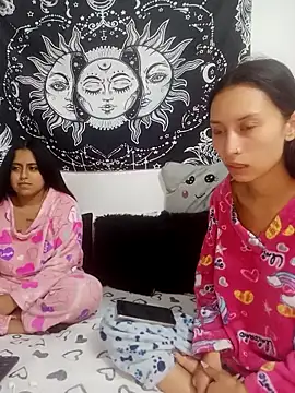 emily n abby online show from 6, 4, 2026