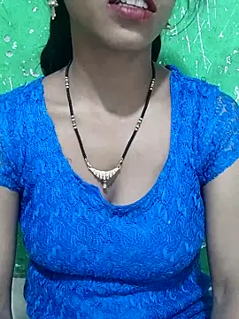 Itz Aisha   online show from 2, 3, 2026