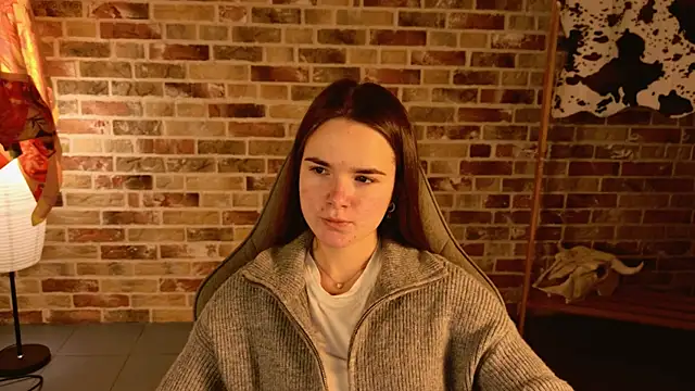 May Bloom online show from 23, 11, 2025