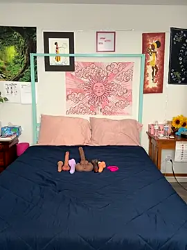 DaisyMynx online show from 12, 11, 2025