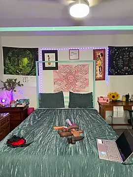 DaisyMynx online show from 21, 11, 2025