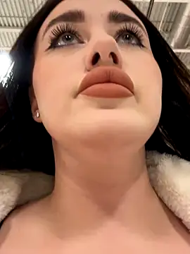 Snapshot of KiraSunshine chatting on 22, 10, 2025 KiraSunshine online show from 22, 10, 2025