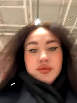 Snapshot of KiraSunshine chatting on 28, 10, 2025 KiraSunshine online show from 28, 10, 2025