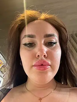 KiraSunshine online show from 19, 2, 2026